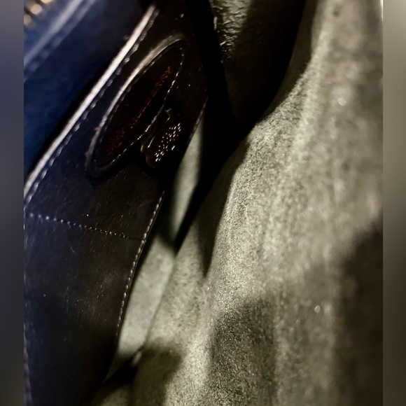 Mulberry Antony small crossbody in very good condition. Please see all fotos. - Picture 13 of 15